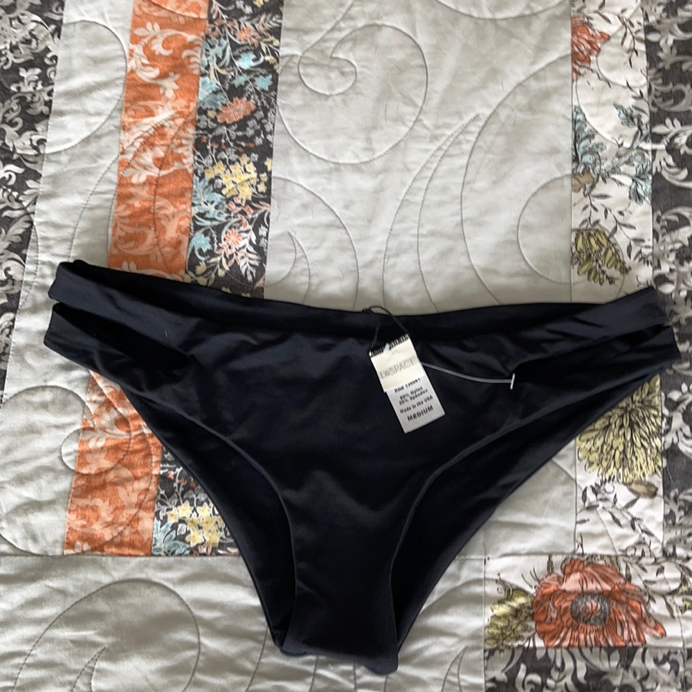 NWT L*Space Estella Black Bikini Bottom Size M